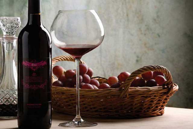 黑皮诺是什么葡萄酒的名字？