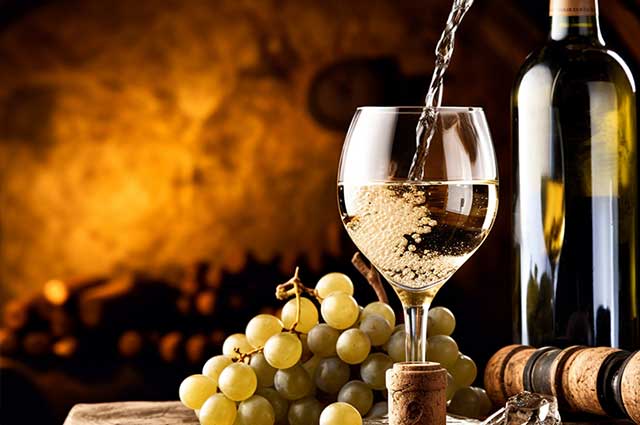酒说丨探寻白葡萄酒的生产和口感奥秘